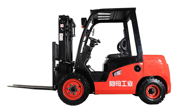 2.0-3.5噸T8進(jìn)口發(fā)動(dòng)機(jī)內(nèi)燃叉車(chē)